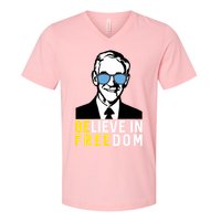 Libertarian Mama Believe In Freedom Libertarian Ron Paul V-Neck T-Shirt