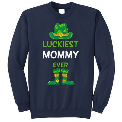 Luckiest Mommy Ever Irish Mom St Patricks Day Family Outfit Sweatshirt