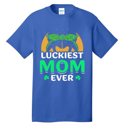 Luckiest Mom Ever Green Ireland Irish St Patricks Day Gift Tall T-Shirt