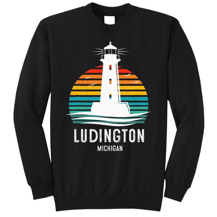 Ludington Michigan Retro Vintage Lighthouse Idea Gifts Sweatshirt