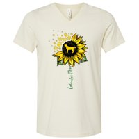 Labrador Mom Sunflower Labrador Retriever Gifts Dog Mom Mama V-Neck T-Shirt