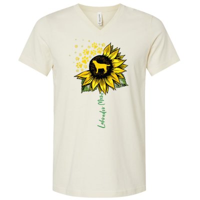 Labrador Mom Sunflower Labrador Retriever Gifts Dog Mom Mama V-Neck T-Shirt