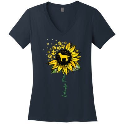 Labrador Mom Sunflower Labrador Retriever Gifts Dog Mom Mama Women's V-Neck T-Shirt