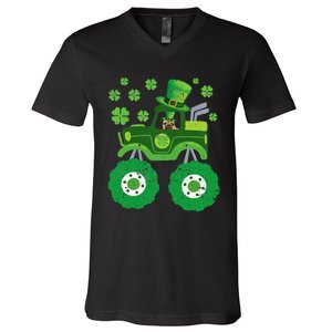 Leprechaun Monster Truck Pugs St Patricks Day Dog Lover V-Neck T-Shirt