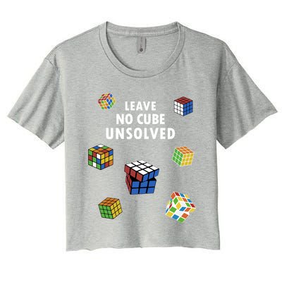 Leave No Cube Unsolved Speedsolving Speedcubing Speed Cuber Great Gift Women's Crop Top Tee