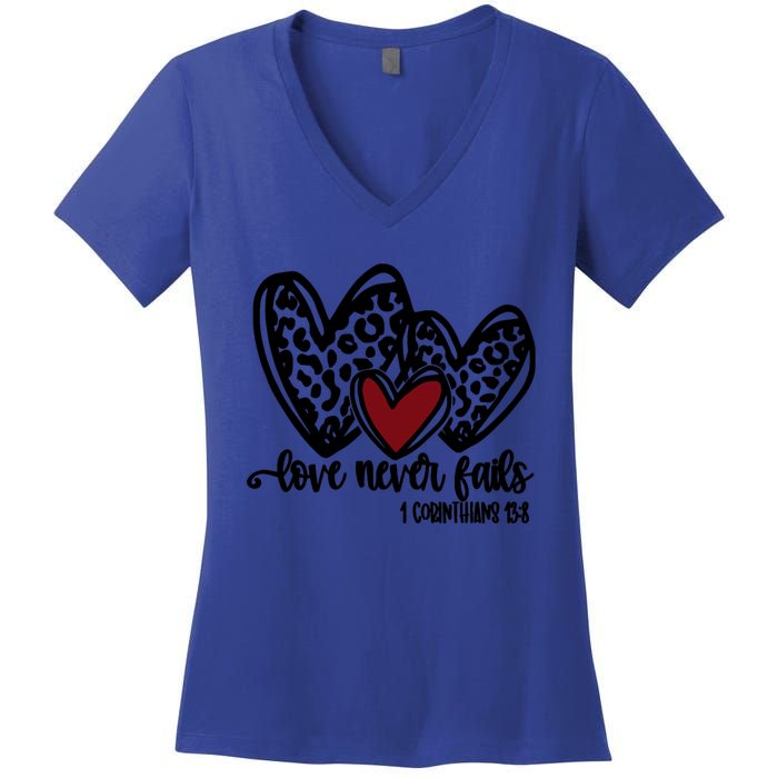 Love Never Fails Valentines Day Couples Tee Leopard Heart Gift Women's V-Neck T-Shirt