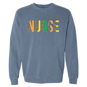 Leopard Nurse St Patrick's Day Funny One Lucky Nurse Irish Gift Garment-Dyed Sweatshirt