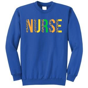 Leopard Nurse St Patrick's Day Funny One Lucky Nurse Irish Gift Sweatshirt