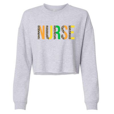 Leopard Nurse St Patrick's Day Funny One Lucky Nurse Irish Gift Cropped Pullover Crew