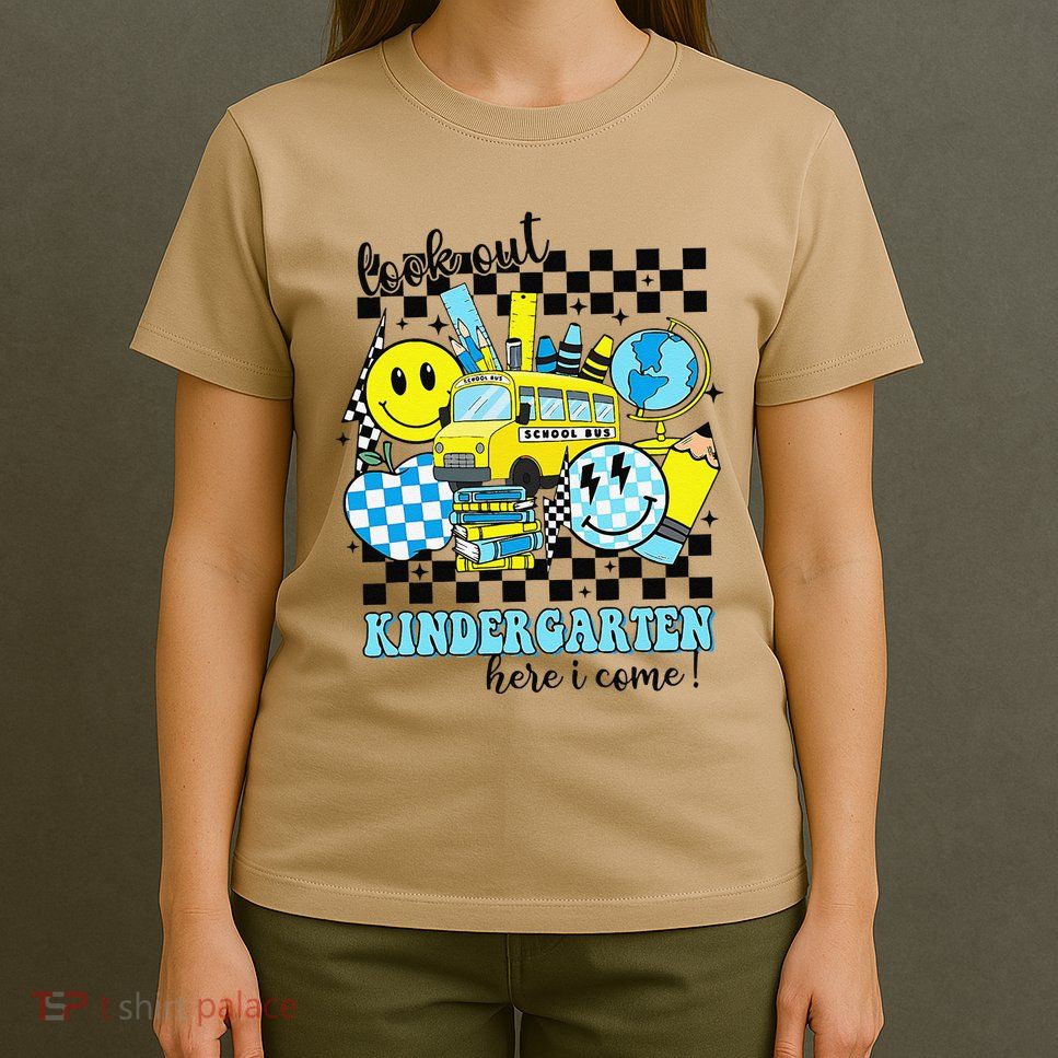Look Out Kindergarten Here I Come Back To School Gift T-Shirt