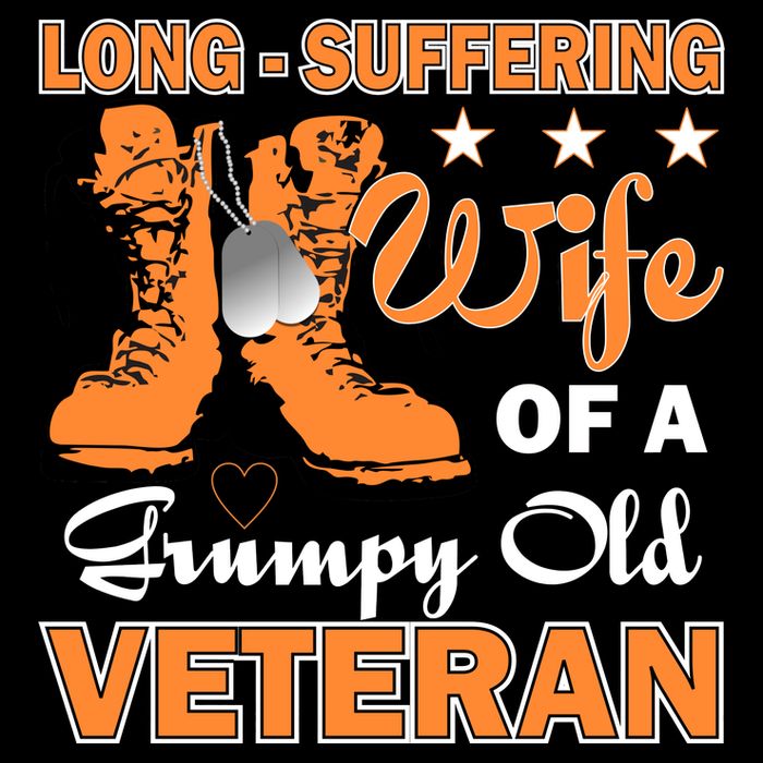 Long-Suffering Wife Of A Grumpy Old Veteran Cropped Pullover Crew