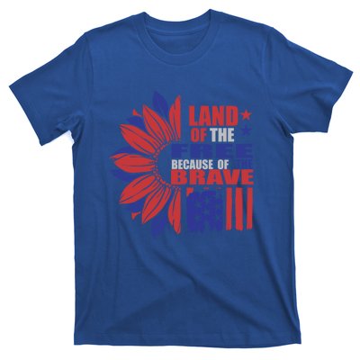 Land Of The Free Because Of The Brave Veteran Gift T-Shirt