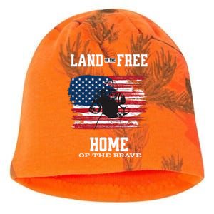 Land Of The Free Home Of The Brave - American Football Pride Kati - Camo Knit Beanie