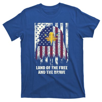 Land Of The Free And The Brave Proud American Honored Usa Gift T-Shirt