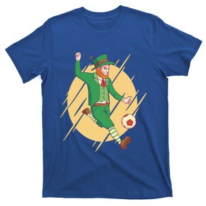 Leprechaun Playing Football St Patrick's Day Holiday Sport Cool Gift T-Shirt