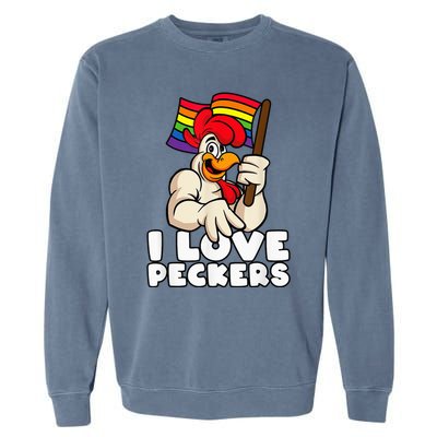 LGBT Rainbow Flag Rooster Pun I Love Peckers Gay Chicken Dad Garment-Dyed Sweatshirt