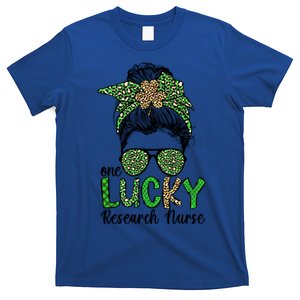 Lucky Research Nurse St Patricks Day Research Nursing Great Gift T-Shirt