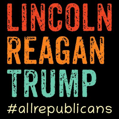 Lincoln Reagan Trump Favorite Presidents T-Shirt