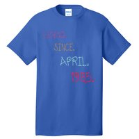 Legend Since April 1985 Birthday Gamers Gift Tall T-Shirt