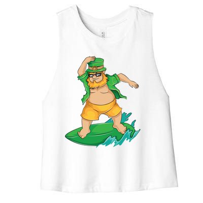 Leprechaun Surfer In Hawaii St Patrick's Day Funny Surf Gift Cute Gift Women's Racerback Cropped Tank