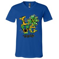 Lucky Shamrock Love Gigi Life St Patrick's Day Gift Great Gift V-Neck T-Shirt