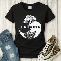 Lahaina Support Maui Strong Lahaina Banyan Tree In A Yin Yang Womens T-Shirt
