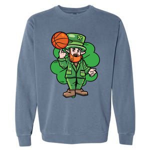 Leprechaun St Patricks Day Cool Basketball Clover Irish Gift Cute Gift Garment-Dyed Sweatshirt