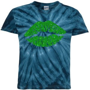 Lucky St Patrick's Day Lips Kiss Kids Tie-Dye T-Shirt