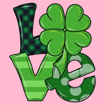 Love Shamrock St Patricks Day T-Shirt
