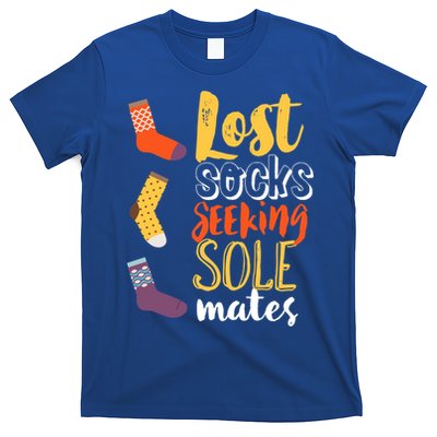 Lost Socks Seeking Sole Mates Funny Pun About Finding Love Gift T-Shirt