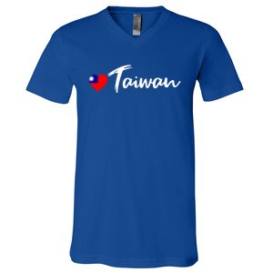 Love Taiwan Heart Country Flag Souvenir Gift V-Neck T-Shirt