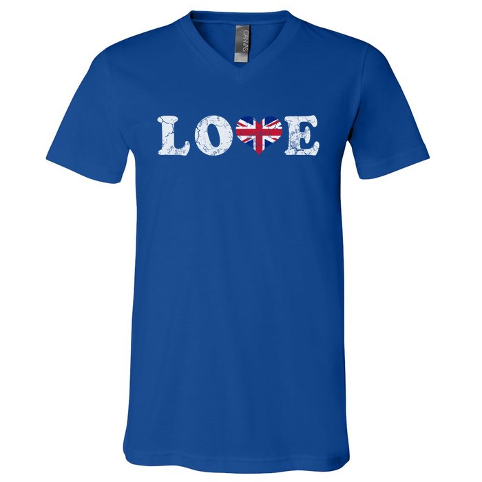 Love United Kingdom Union Jack Flag Heart Family Home Gift V-Neck T-Shirt