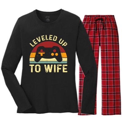 Leveled up To Wife Newlywed Bride Just Married Couple Women's Long Sleeve Flannel Pajama Set 