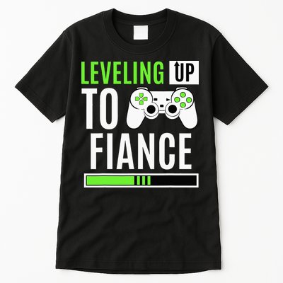 Leveled Up To Fiance Just Engaged Newly Engaged Couple Tall T-Shirt