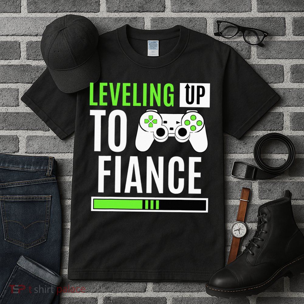 Leveled Up To Fiance Just Engaged Newly Engaged Couple Tall T-Shirt