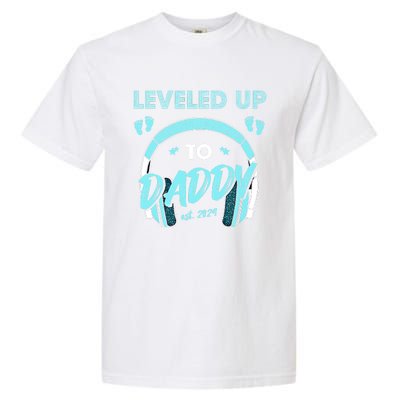 Leveled Up To Daddy Est 2024 Pregnancy Fathers Day Gift Garment-Dyed Heavyweight T-Shirt