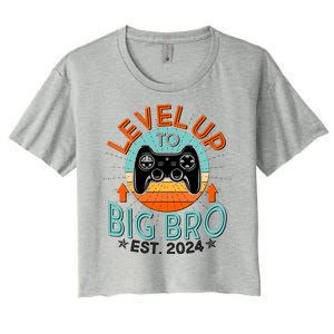 Level Up To Big Bro Est 2024 New Baby Sibling Gamer Women's Crop Top Tee