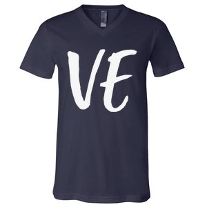 LO VE Love Matching Couple Husband Wife Valentine's Day Gift V-Neck T-Shirt