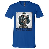 Lovers Vintage Tarot Card Ing Skeleton Astrology Skull Meaningful Gift V-Neck T-Shirt