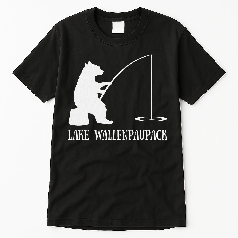 Lake Wallenpaupack Bear Fishing Pennsylvania Gift Tall T-Shirt