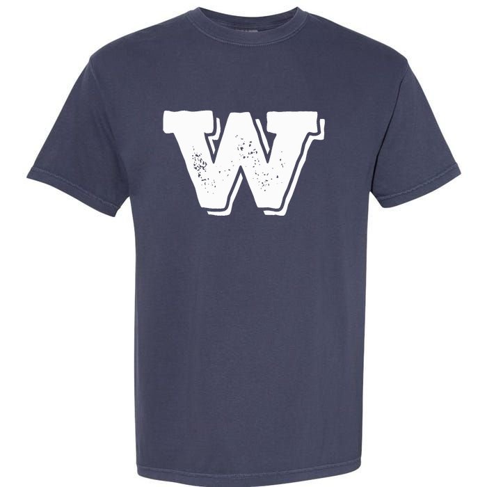 Letter W Capital Alphabet College Varsity Monogram Club Garment-Dyed Heavyweight T-Shirt