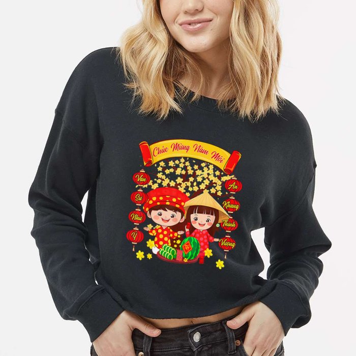 Li Xi Me Please Xuan At Ty Happy Tet Chuc Mung Nam Moi 2025 Cropped Pullover Crew