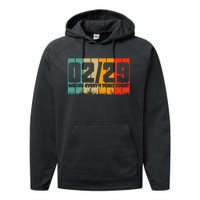 Leap Year 2024 Retro February 29 Birthday Leap Day Performance Fleece Hoodie