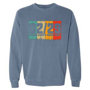 Leap Year 2024 Retro February 29 Birthday Leap Day Garment-Dyed Sweatshirt