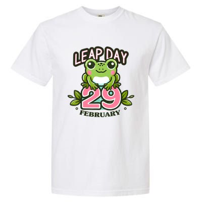 Leap Year 2024 Cute Frog Leap Day Birthday Garment-Dyed Heavyweight T-Shirt