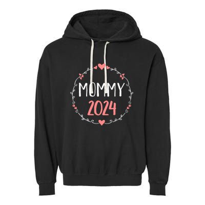 Mommy 2024 For Pregnancy Announcement Garment-Dyed Fleece Hoodie