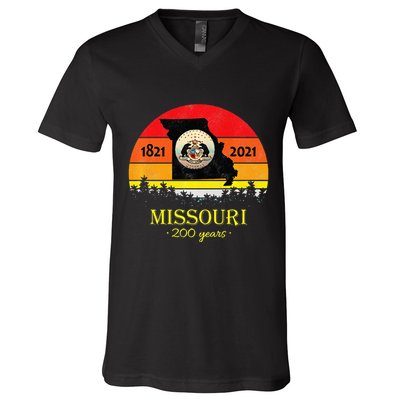 Missouri 200 Years 18212021 Vintage Retro Sunset V-Neck T-Shirt