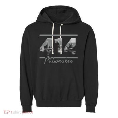 Milwaukee 414 Area Code Skyline Wisconsin Vintage Garment-Dyed Fleece Hoodie