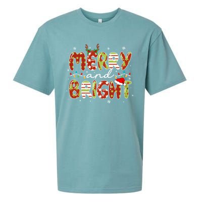 Merry And Bright Christmas Xmas Lights Family Pajama Holiday Cool Gift Sueded Cloud Jersey T-Shirt