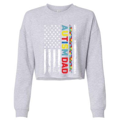 Men Autism Dad Great Gift Fathers Day Dad Autism American Flag Gift Cropped Pullover Crew